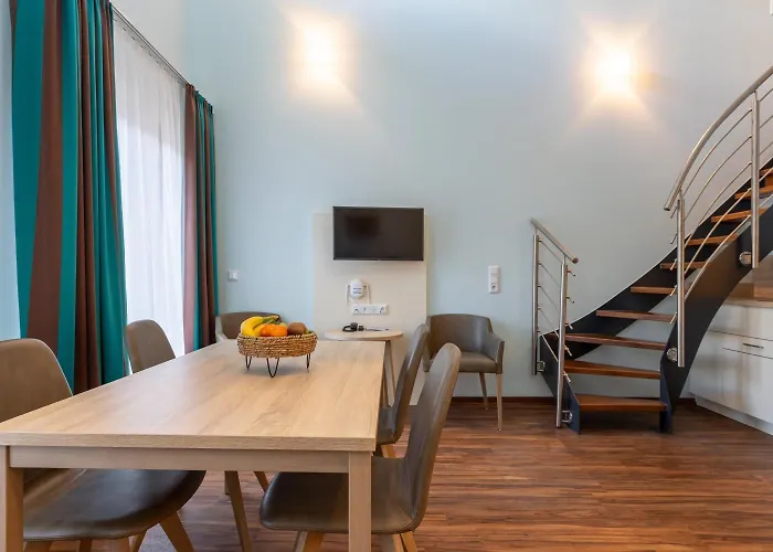 Ξενοδοχείο Trip Center 4*