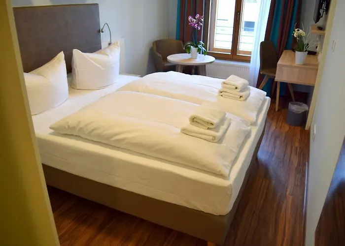 Hotel Trip Center