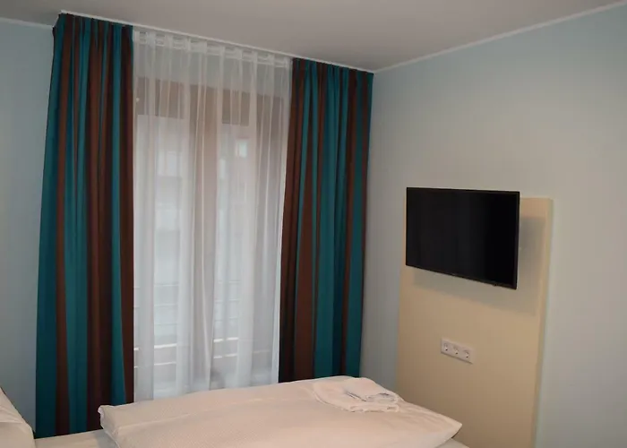 Hotel Trip Center 4*